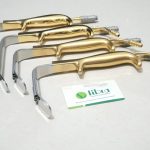 Ferriera Style Retractor With Fiber Optic Light Guide and Suction Tube, With Smooth End, 18.5cm