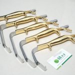 Tebbetts Style Retractor With Fiber Optic Light Guide and Suction Tube, With Teeth End, 18.5cm