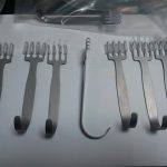 Freeman Rake Retractor 10cm 4 Sharp Prongs Front Grip